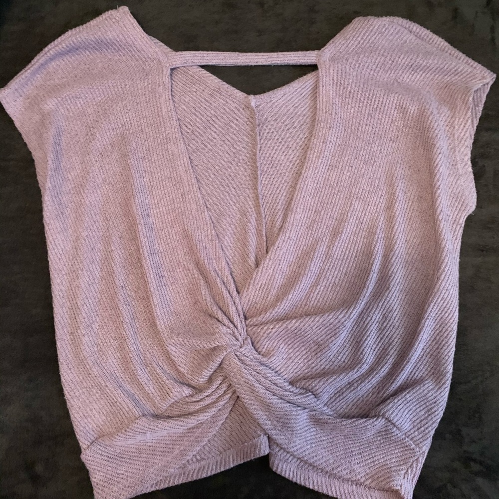 Purple sweater w/ open back. Fits oversized.